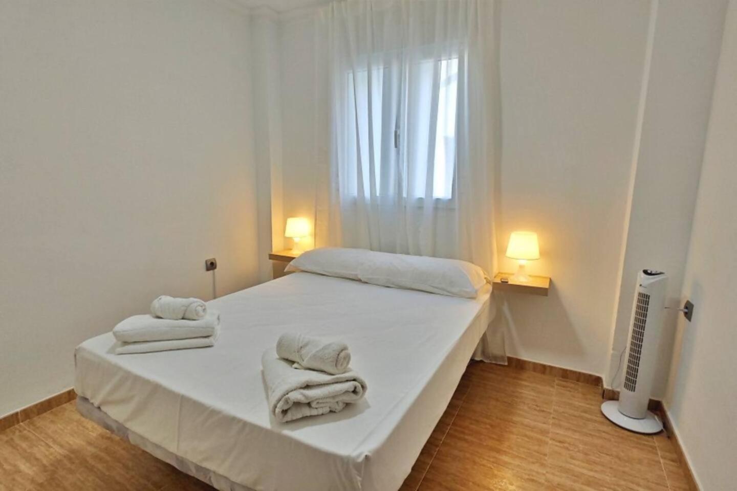 Apartamento Paseo Larios Torre Del Mar Ngoại thất bức ảnh